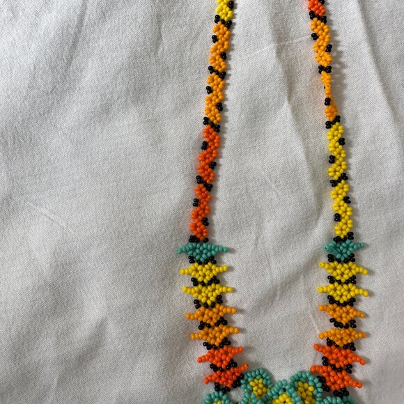 Mexican Handmade Seed bead Necklace Flower Unique Gift Display - Picture 4 of 4